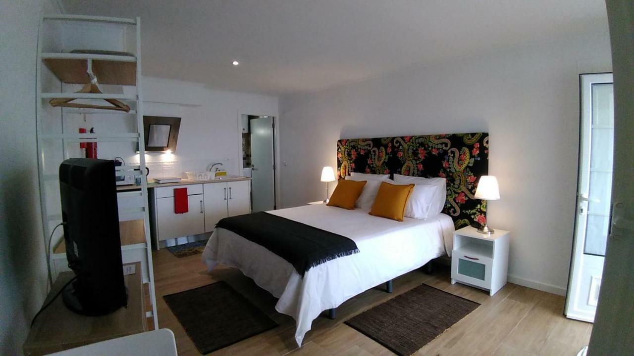 Vistalmar Sao Martinho Bed & Breakfast Sao Martinho do Porto Ngoại thất bức ảnh
